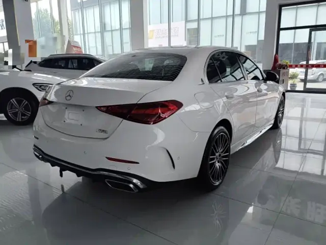 Mercedes-Benz C-Class — Фото автомобиля 6