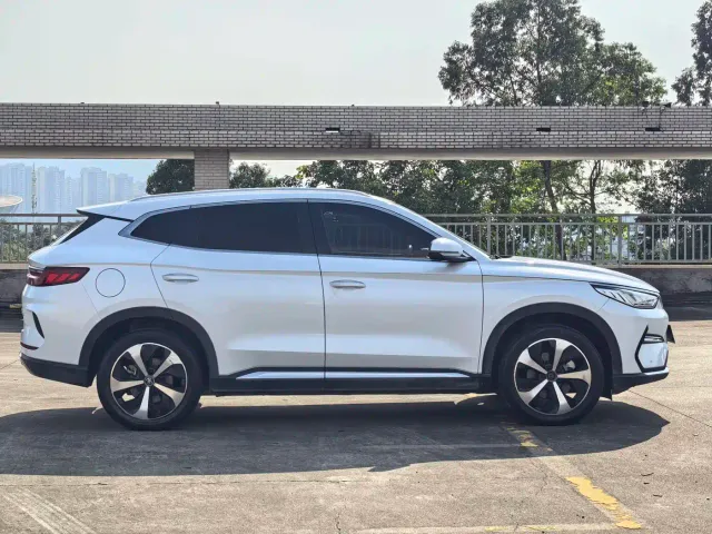 BYD Song PLUS — Фото автомобиля 7