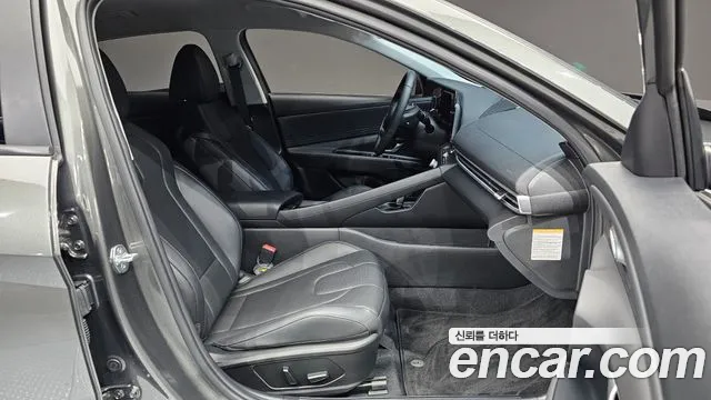 Hyundai Avante CN7 — Фото автомобиля 16