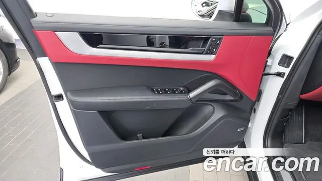 Porsche Cayenne PO536 — Фото автомобиля 13