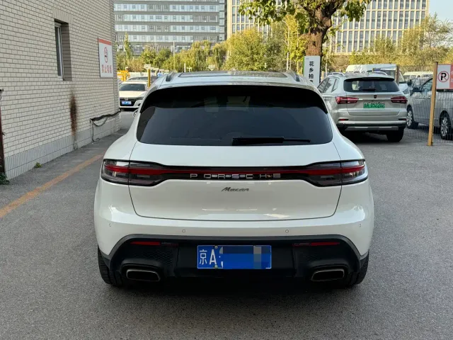 Porsche Macan — Фото автомобиля 6
