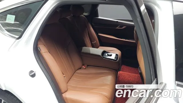 Genesis G80 Бензин 2.5 турбо AWD — Фото автомобиля 12