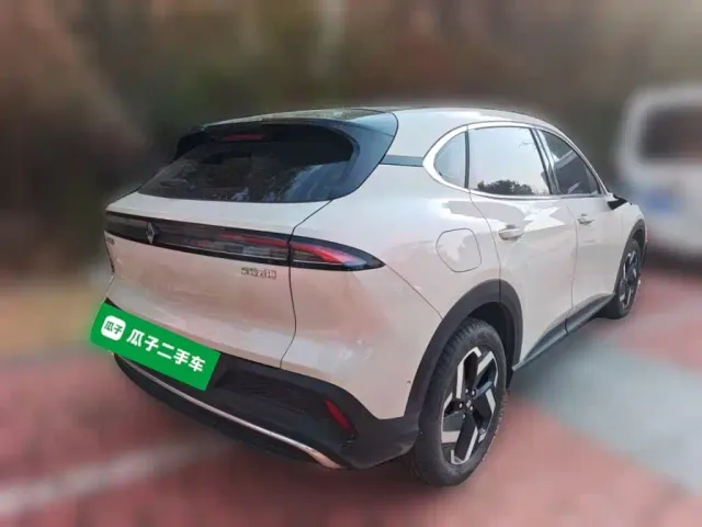 Baojun Yunhai — Фото автомобиля 4