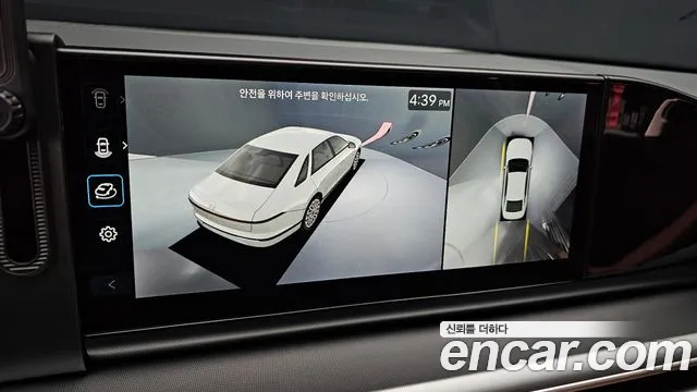 Hyundai Grandeur Grandeur (GN7) 2.5 Бензин 2WD — Фото автомобиля 16