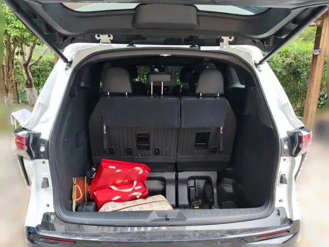 Toyota Granvia — Фото автомобиля 9