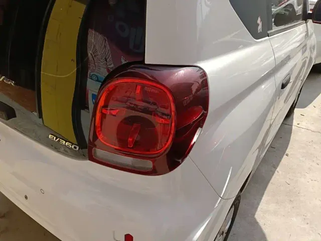 Roewe Clever — Фото автомобиля 23