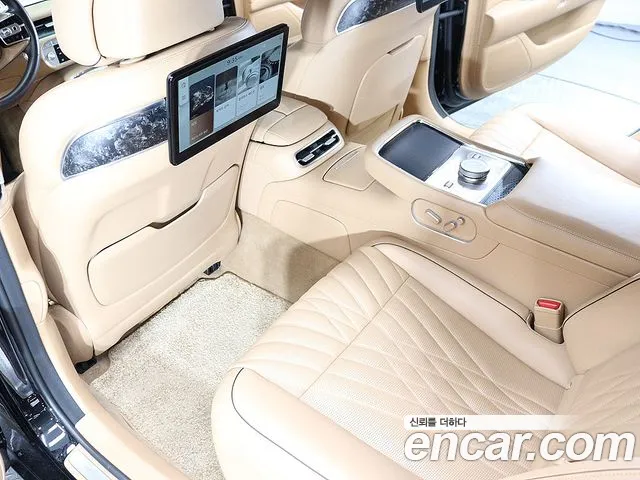 Genesis G90 Бензин 3.5 турбо AWD — Фото автомобиля 11
