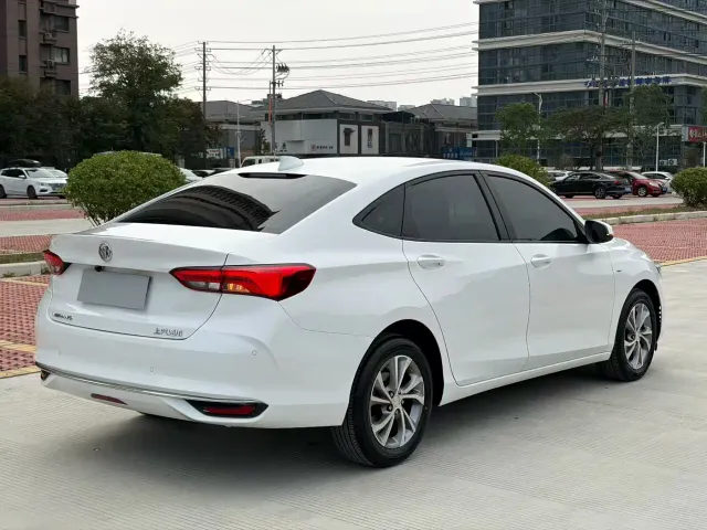 Buick Verano — Фото автомобиля 7