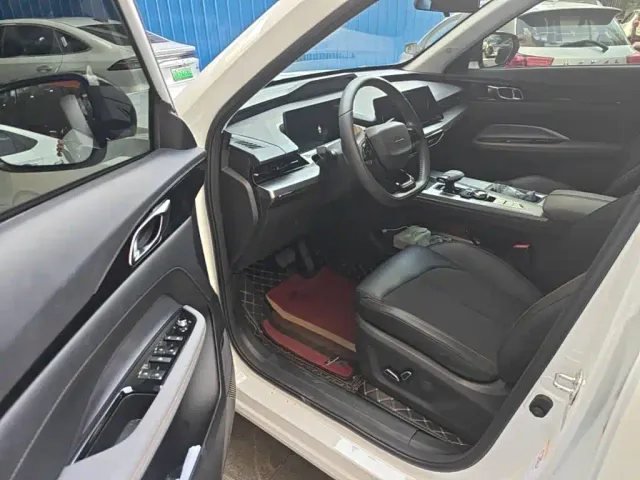 Changan Z6 — Фото автомобиля 18