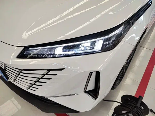 Changan Eado — Фото автомобиля 23