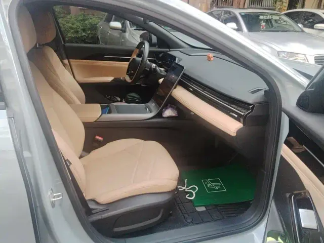 Geely Galaxy L6 — Фото автомобиля 8