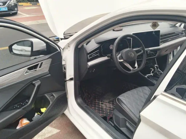 Volkswagen Sagitar — Фото автомобиля 17