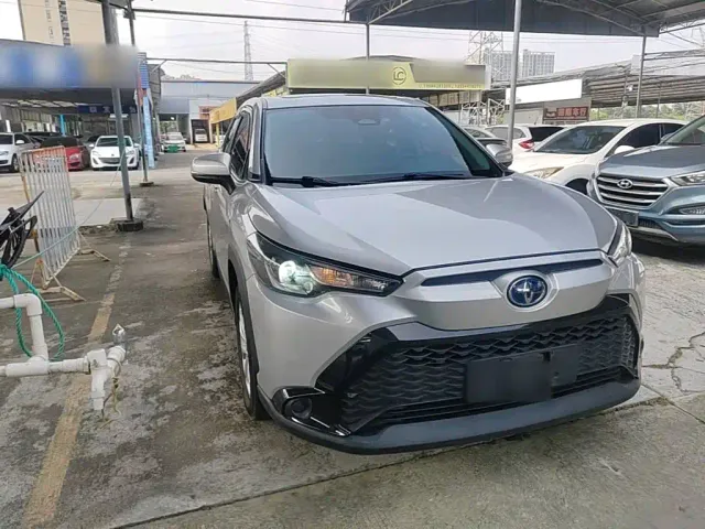 Toyota Frontlander — Фото автомобиля 3