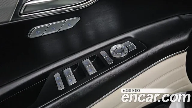 Genesis GV80 — Фото автомобиля 17
