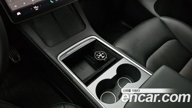 Tesla Model Y Модель Y — Фото автомобиля 7