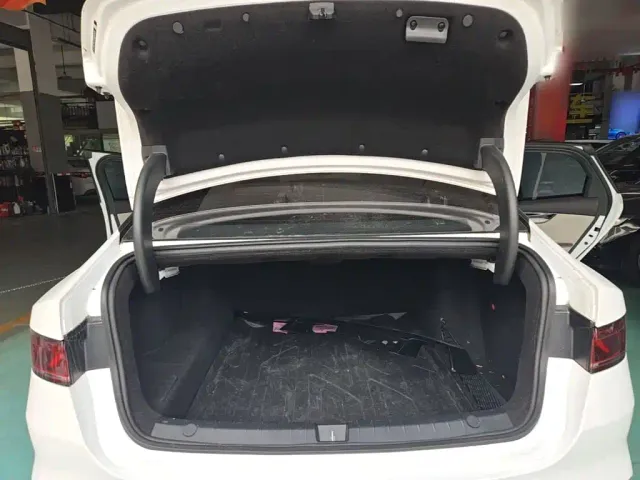 BYD Qin PLUS — Фото автомобиля 18