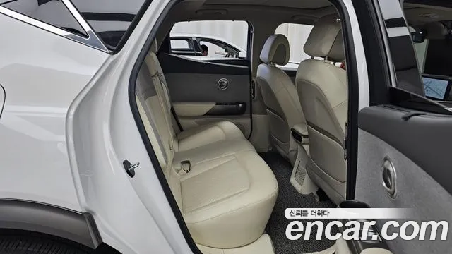 Genesis GV60 — Фото автомобиля 17