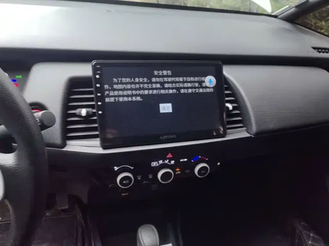 Honda Fit — Фото автомобиля 12