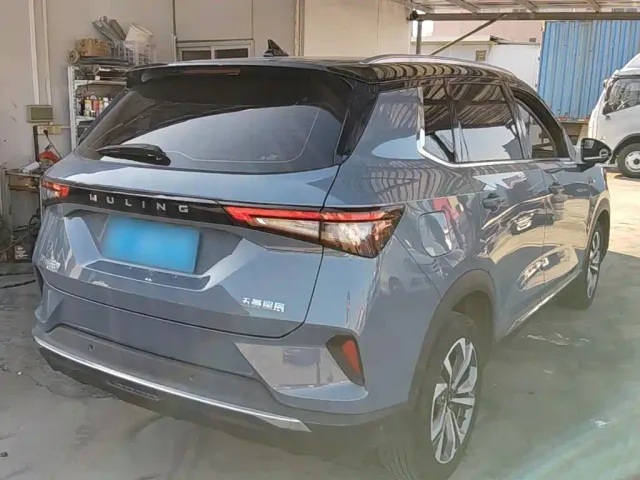 Wuling Asta — Фото автомобиля 6