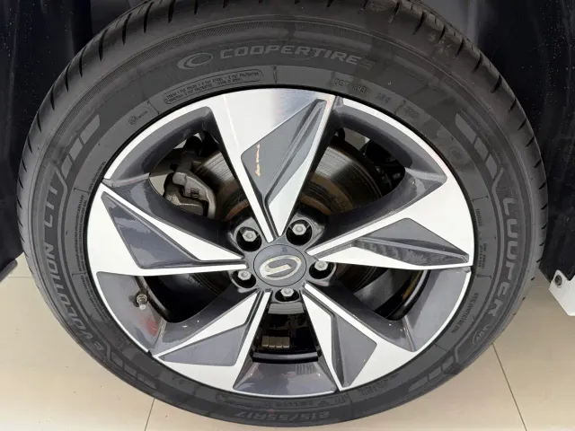 GAC Trumpchi M6 — Фото автомобиля 17