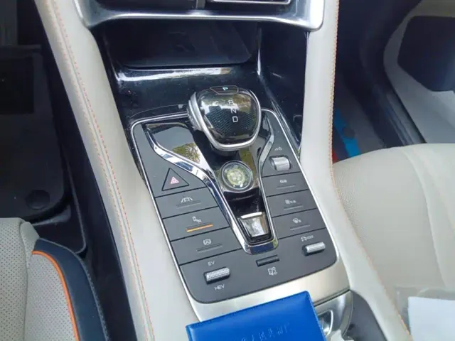 BYD Song PLUS — Фото автомобиля 16