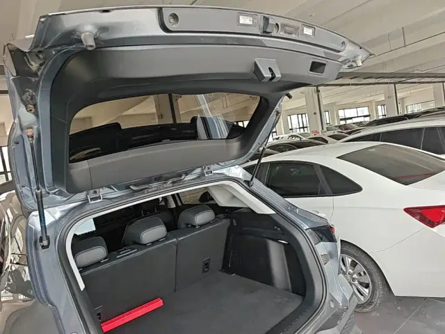 Baojun Yunhai — Фото автомобиля 18