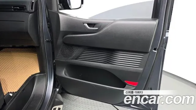 Hyundai Staria Staria Карго 5 мест — Фото автомобиля 23