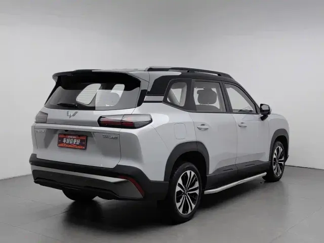 Wuling Starlight 560 — Фото автомобиля 2