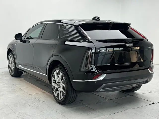 Cadillac Optiq — Фото автомобиля 11