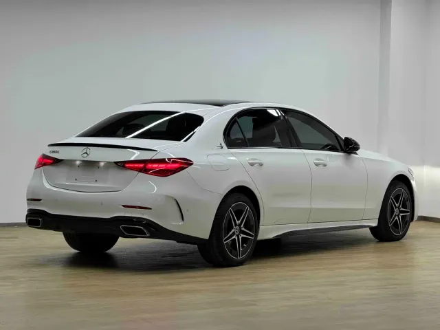 Mercedes-Benz C-Class — Фото автомобиля 28