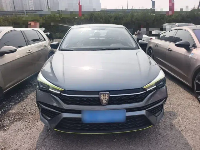 Roewe i5 — Фото автомобиля 2
