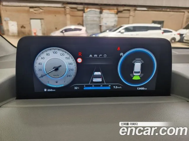 Hyundai Staria Staria 4WD Lounge 7 мест — Фото автомобиля 17