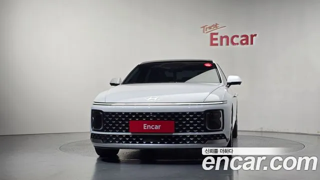 Hyundai Grandeur GN7 — Фото автомобиля 3