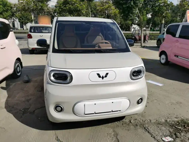Wuling Hongguang Mini EV — Фото автомобиля 2