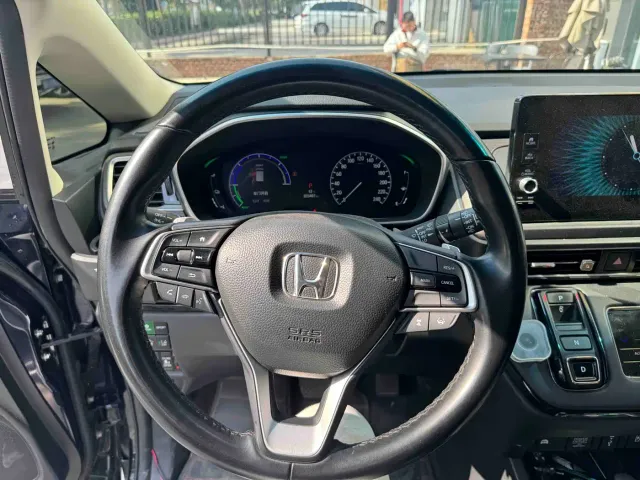 Honda Odyssey — Фото автомобиля 5