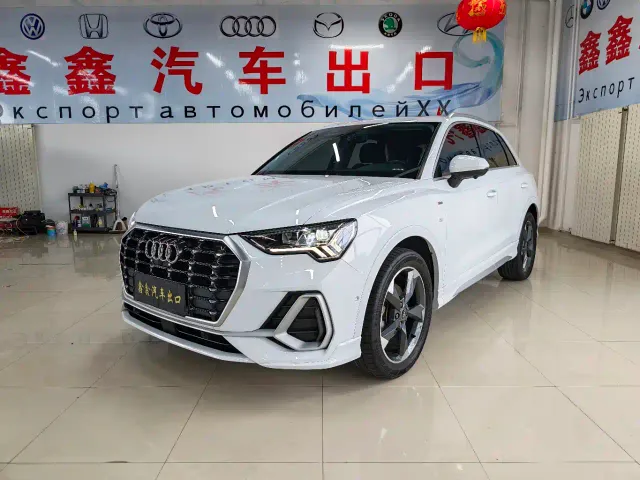 Фотография автомобиля — Audi Q3