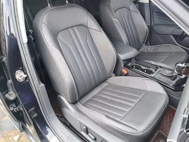 Volkswagen Passat — Фото автомобиля 24