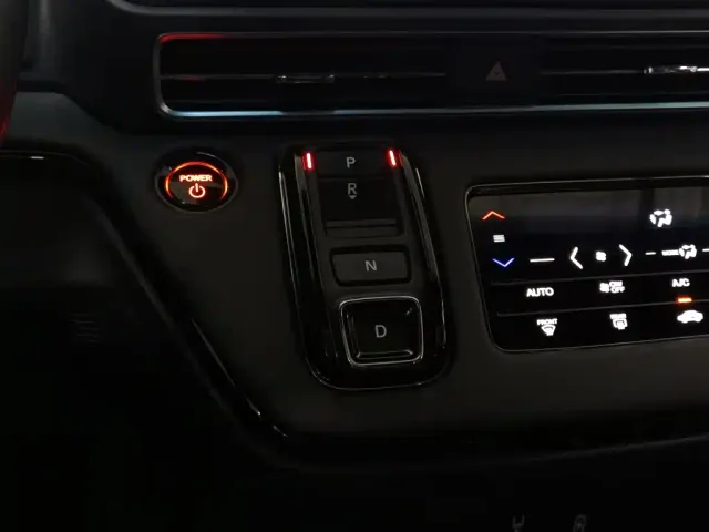 Honda Elysion — Фото автомобиля 13