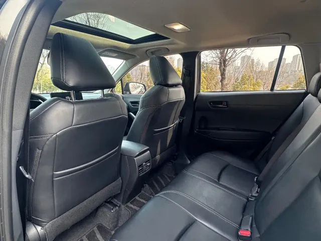 Toyota Corolla Cross — Фото автомобиля 6