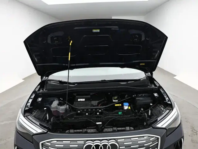 Audi Q4 e-tron — Фото автомобиля 17