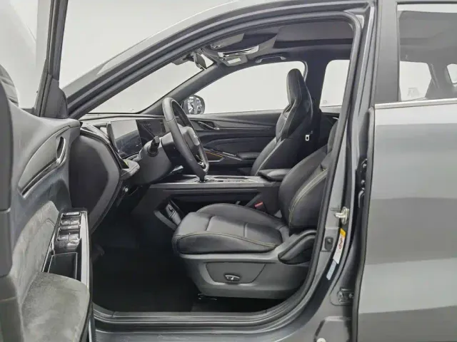 Changan X5 Plus — Фото автомобиля 10