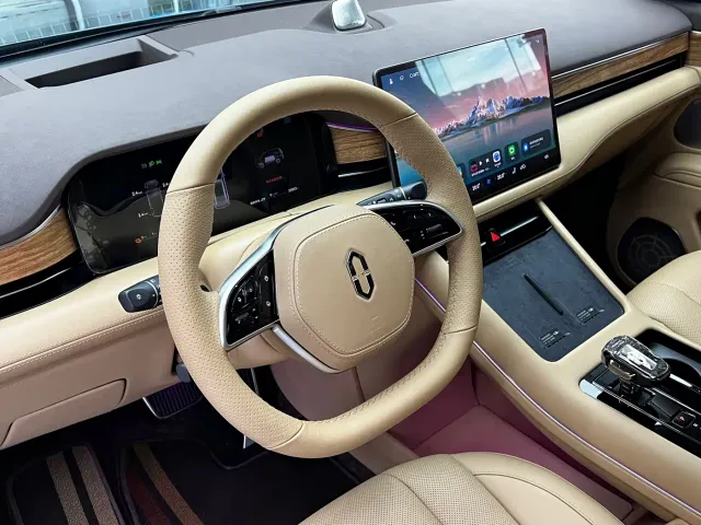 Aito M7 — Фото автомобиля 14