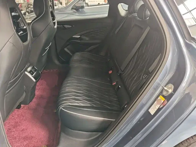 BYD Seal — Фото автомобиля 16