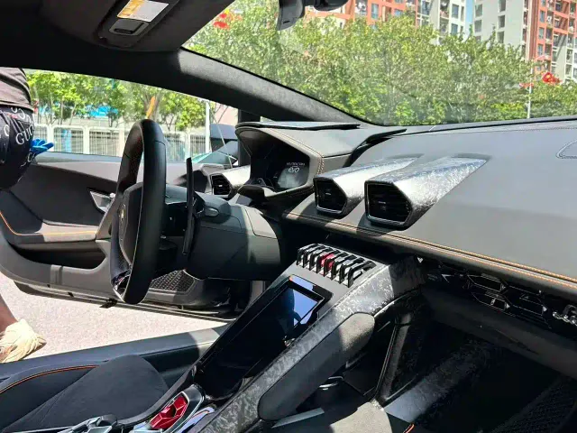 Lamborghini Huracan — Фото автомобиля 11