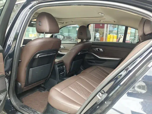 BMW 3 Series — Фото автомобиля 5