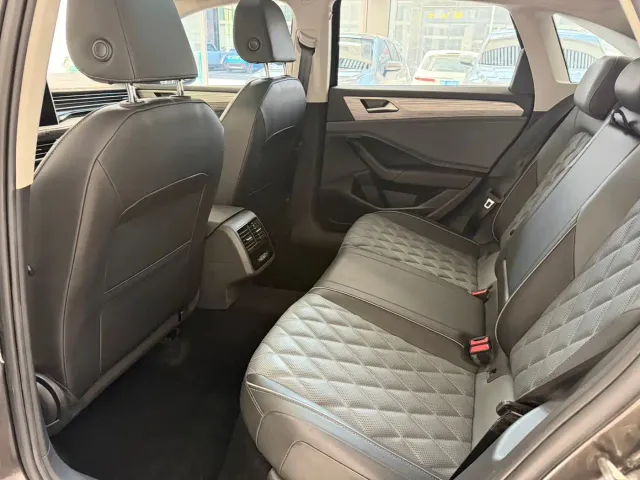 Volkswagen Sagitar — Фото автомобиля 7