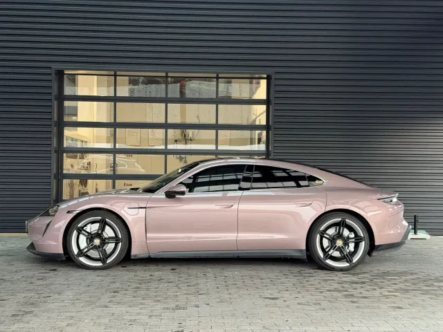 Porsche Taycan 2022 Facelift Taycan — Фото автомобиля 4