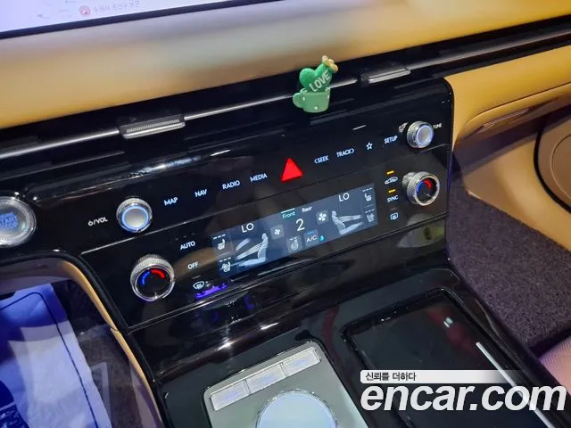 Genesis G80 Бензин 2.5 турбо AWD — Фото автомобиля 13