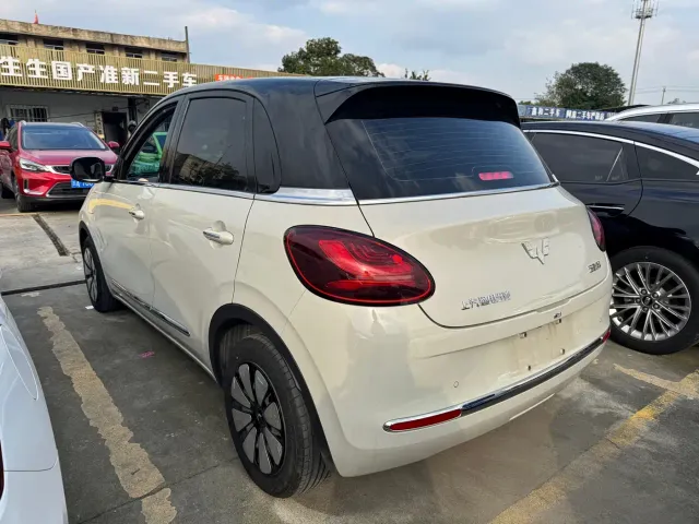 Wuling Bingo — Фото автомобиля 13