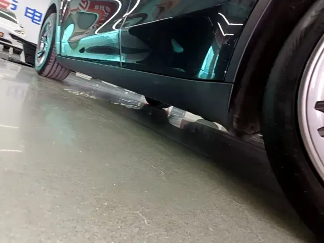 Tesla Model Y — Фото автомобиля 21